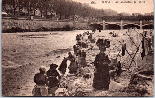 Nice les lavandieres du - -,